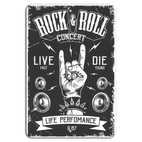 Live Fast, Rock Hard: A Concer - Live Rock ulasan dan harga